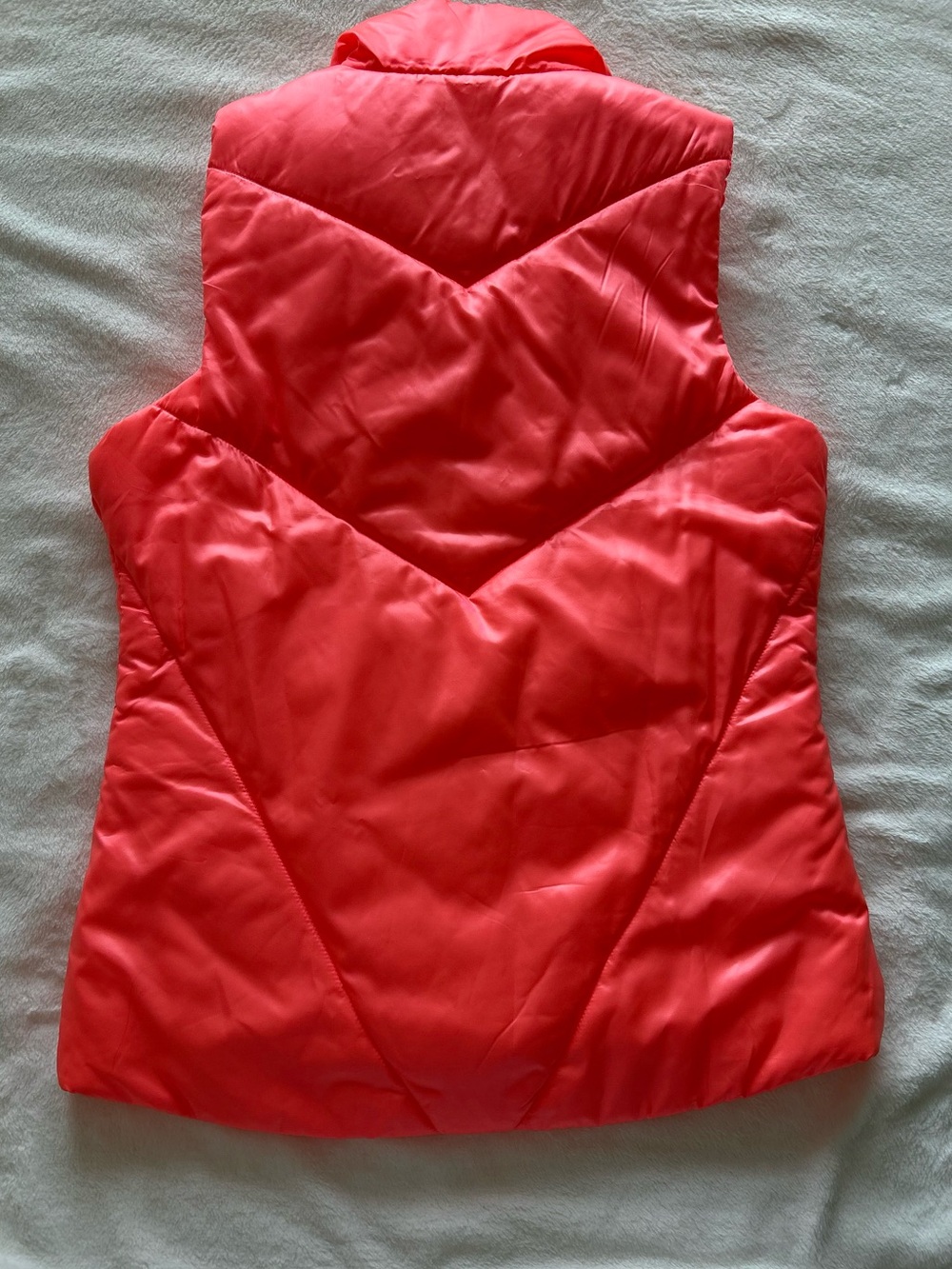 GAP Bright Coral GapFit Puffer Vest size Small - Picture 6 of 6